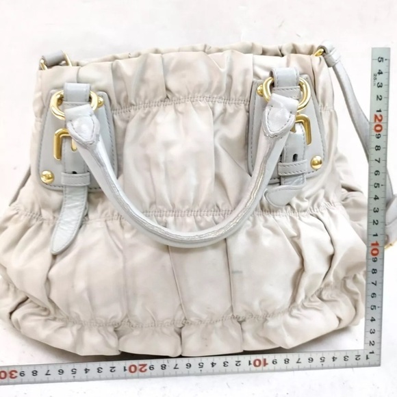 Prada Tessuto Gaufre Satchel in pale Grey/ Gold - Picture 3 of 17